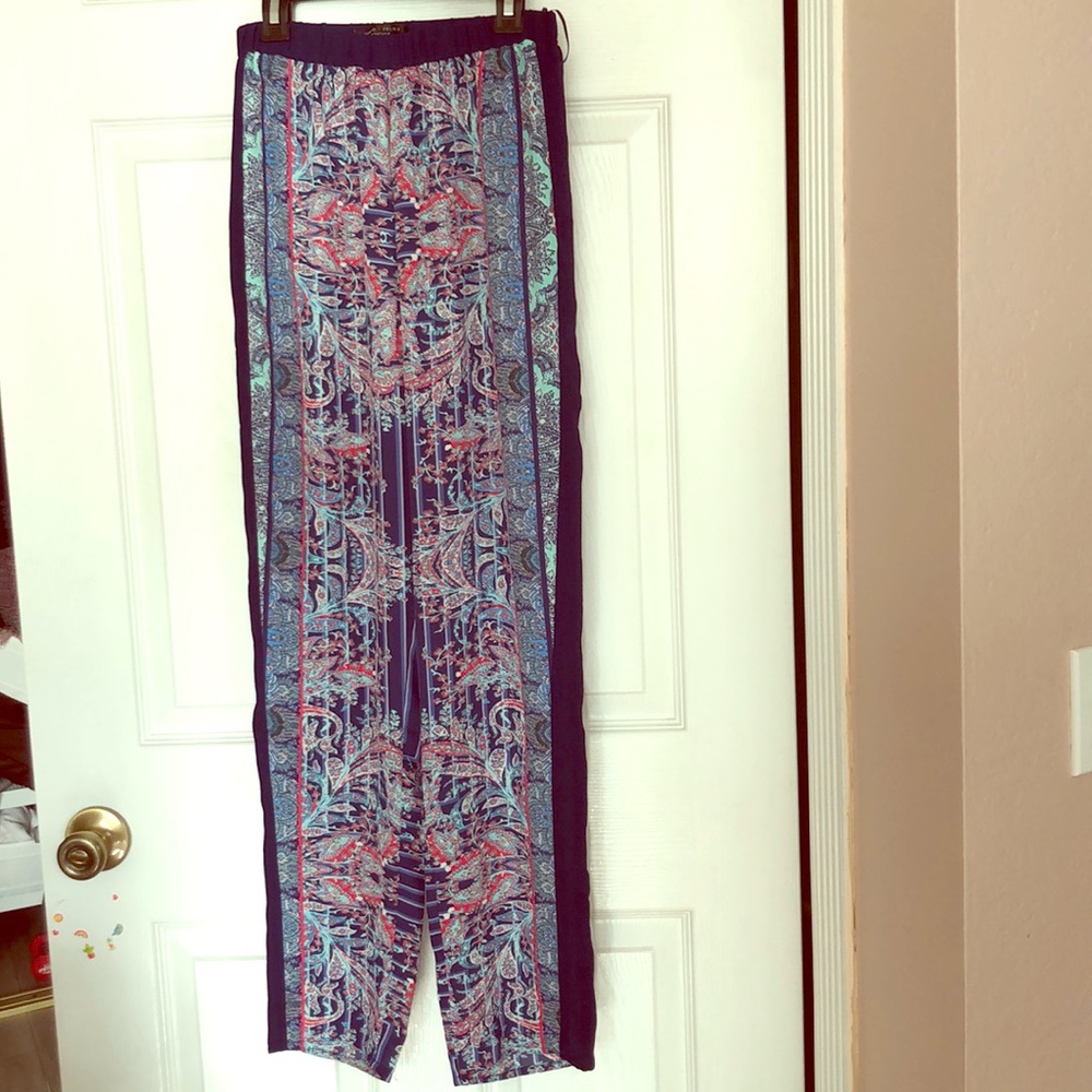 Romeo & Juliet printed pants size XS